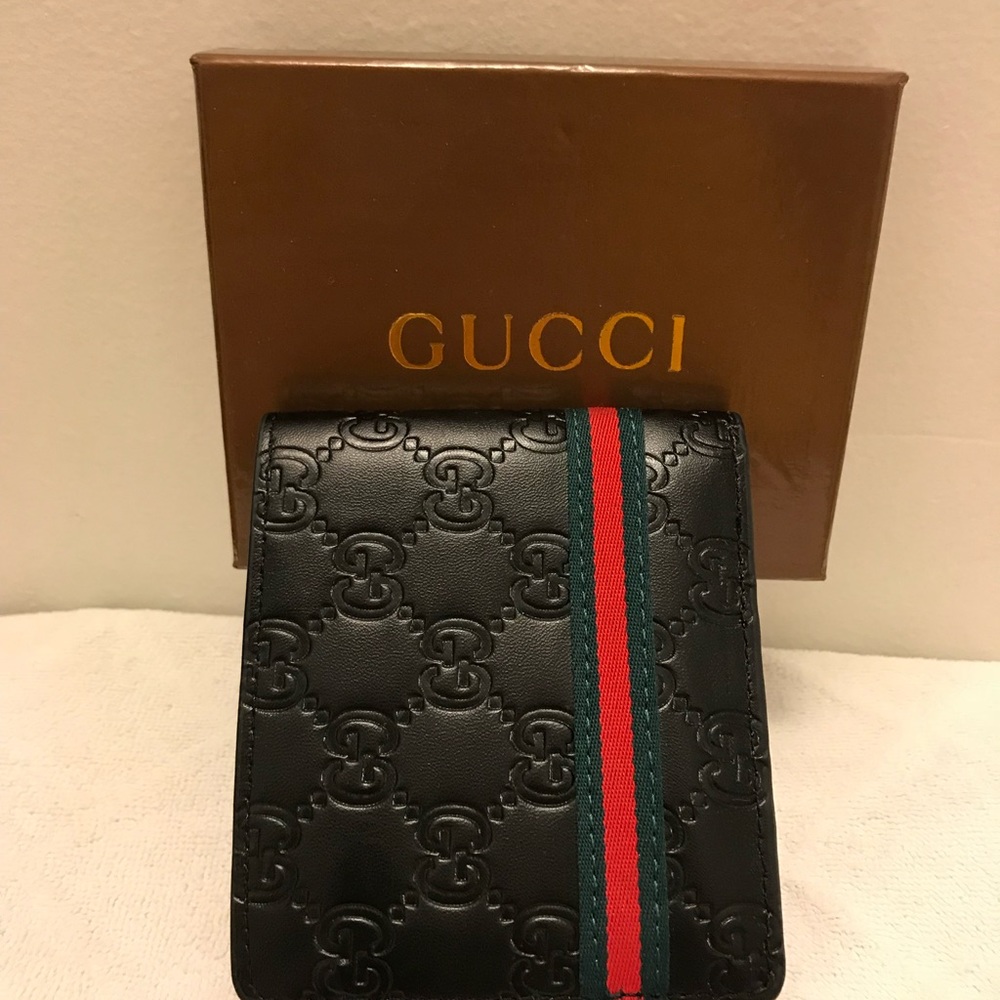 Gucci black wallet with box